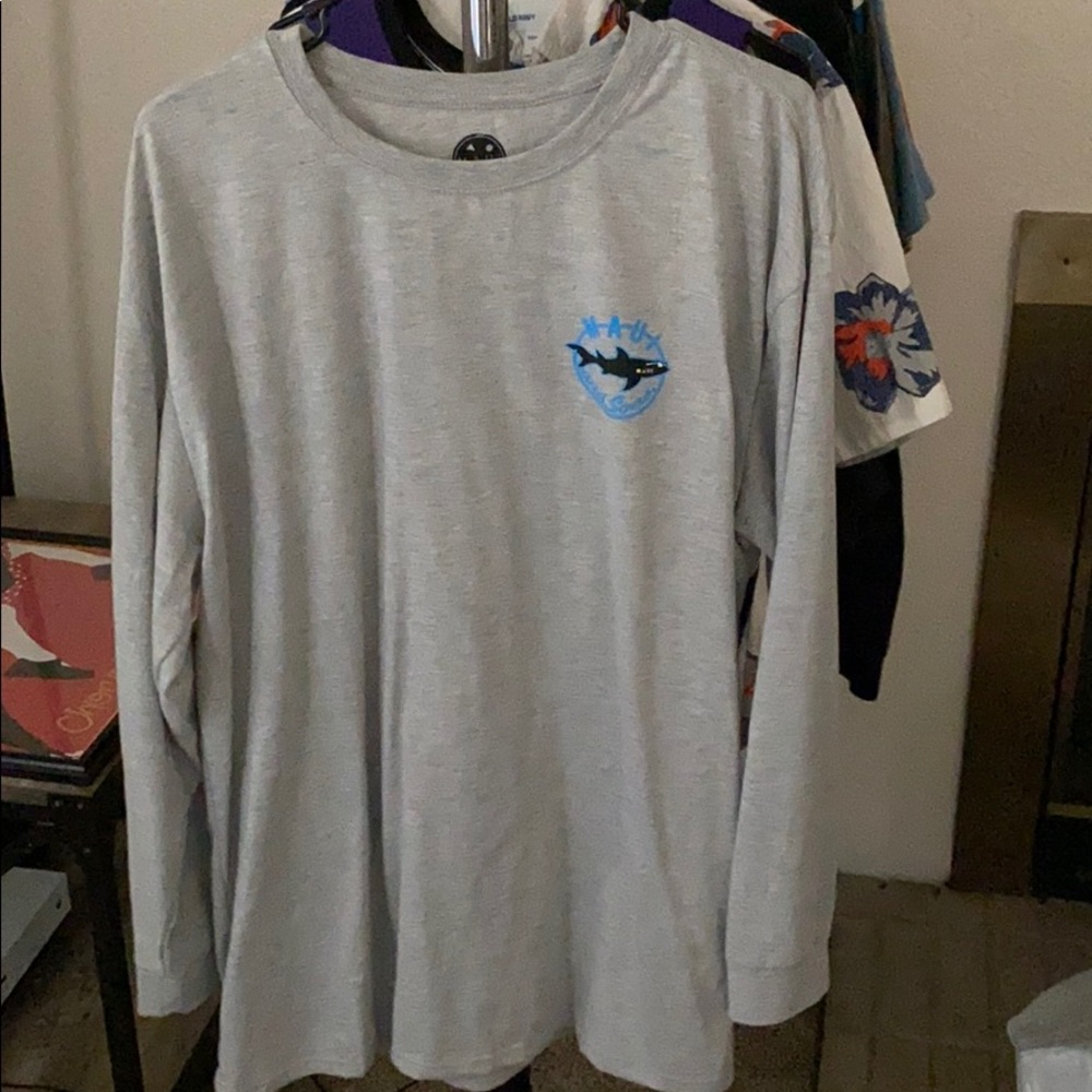 Maui and Sons long sleeve shirt